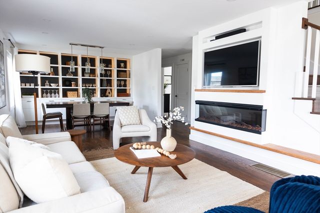 22 Winslow Rd, Quincy, MA 02171
