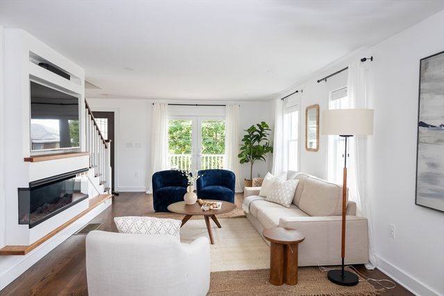 22 Winslow Rd, Quincy, MA 02171