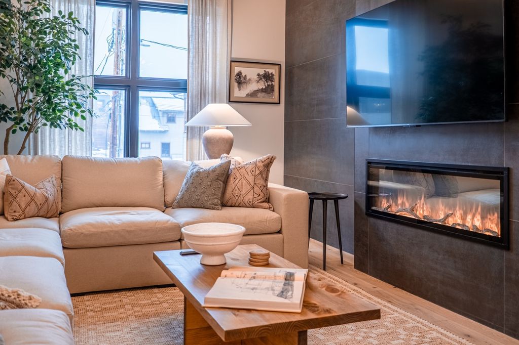 220 E 2nd Street 204, Whitefish, MT 59937 photo 18