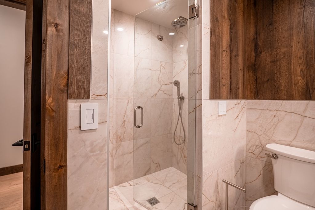 220 E 2nd Street 204, Whitefish, MT 59937 photo 31