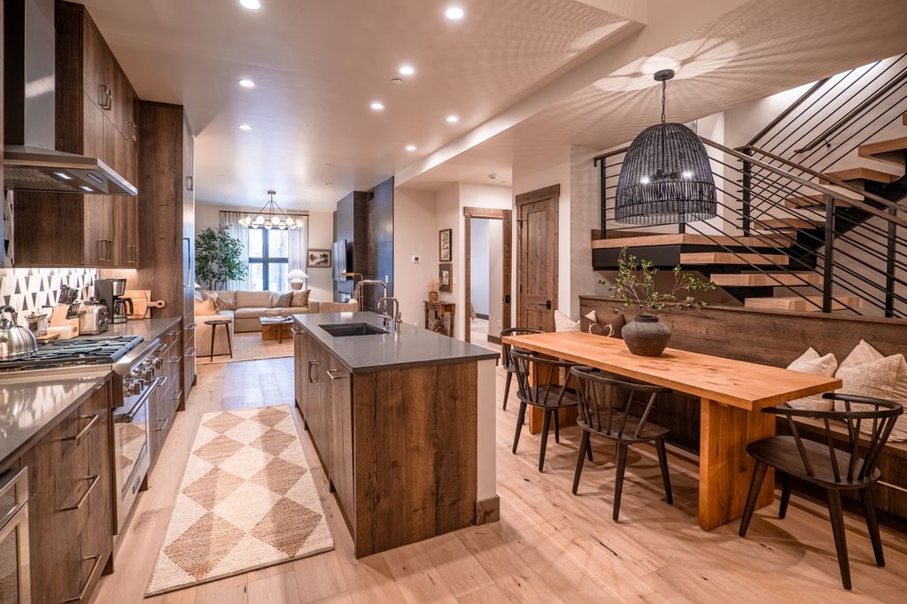 220 E 2nd Street 204, Whitefish, MT 59937 photo 4