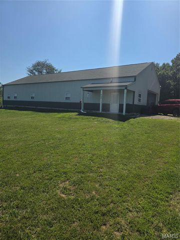 889 Hagen Drive, St Clair, MO 63077