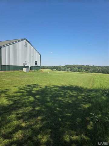 889 Hagen Drive, St Clair, MO 63077