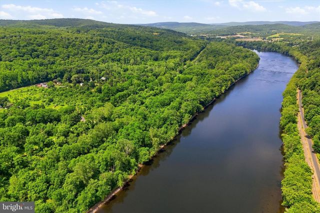 1935 RIVER RD, Upper Black Eddy, PA 18972