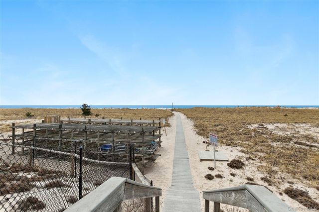 261 Dune Road 5, Westhampton Beach, NY 11978