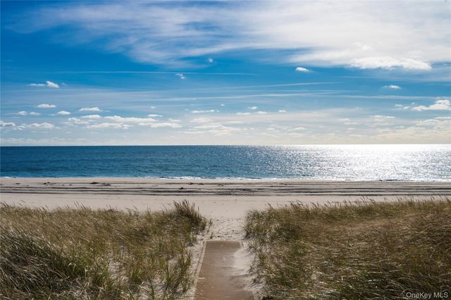 261 Dune Road 5, Westhampton Beach, NY 11978