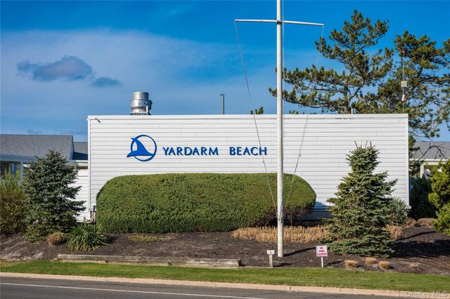 261 Dune Road 5, Westhampton Beach, NY 11978