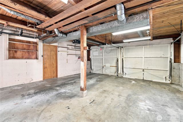 10634 32nd Avenue SW, Seattle, WA 98146