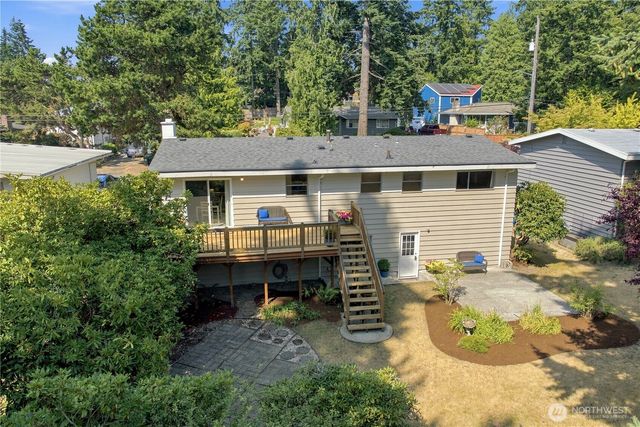 10634 32nd Avenue SW, Seattle, WA 98146