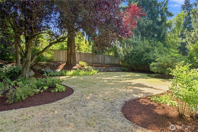 10634 32nd Avenue SW, Seattle, WA 98146