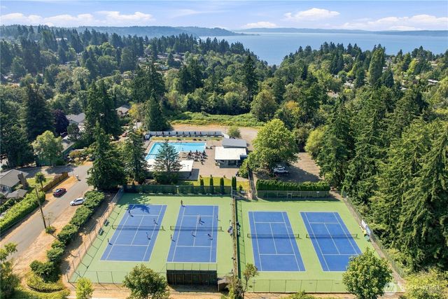 10634 32nd Avenue SW, Seattle, WA 98146