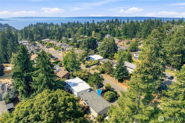 10634 32nd Avenue SW, Seattle, WA 98146
