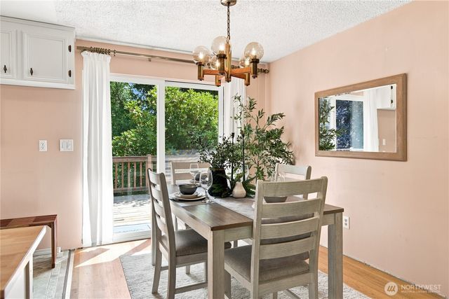 10634 32nd Avenue SW, Seattle, WA 98146