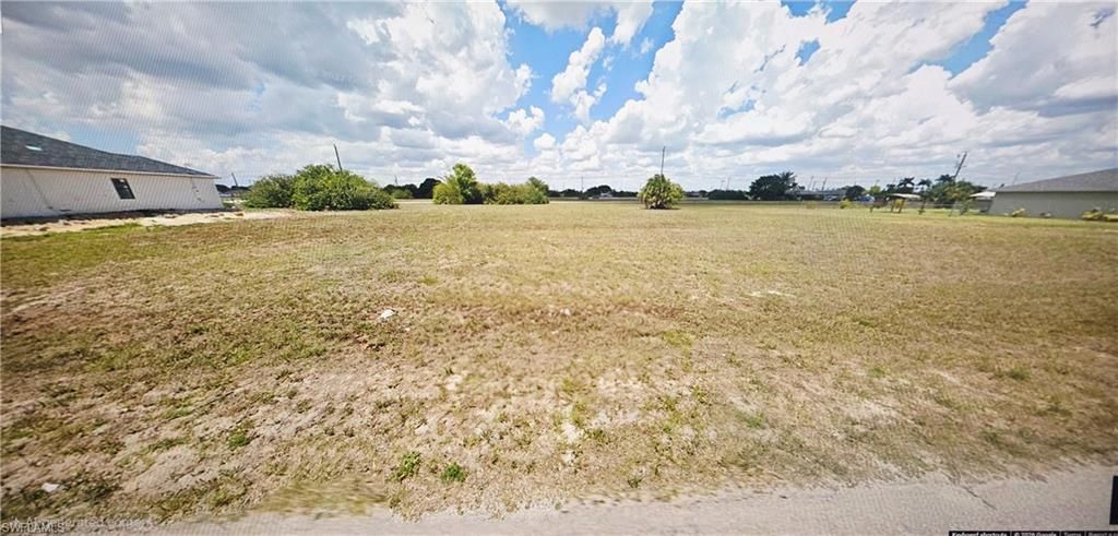Image 1 of property listing at 1409 NE 15th TER, Cape Coral, FL 33909