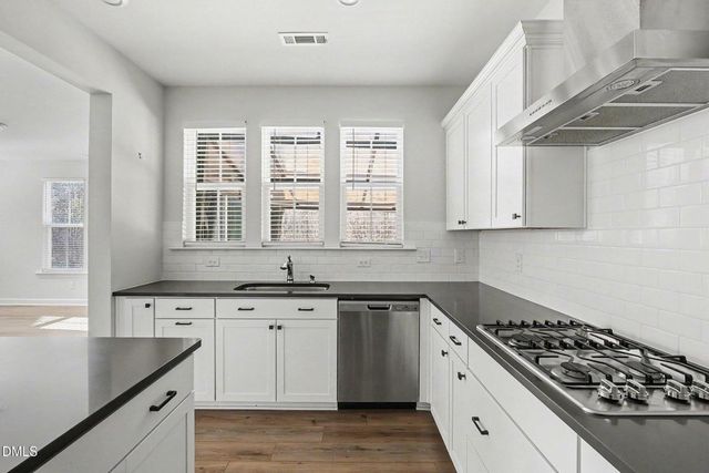 325 Buckhorn Branch Park, Clayton, NC 27520