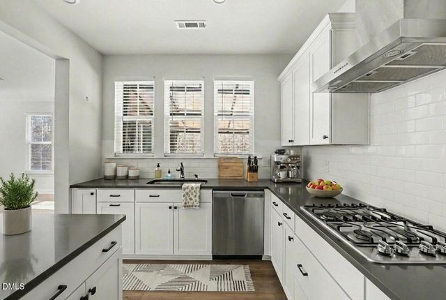 325 Buckhorn Branch Park, Clayton, NC 27520