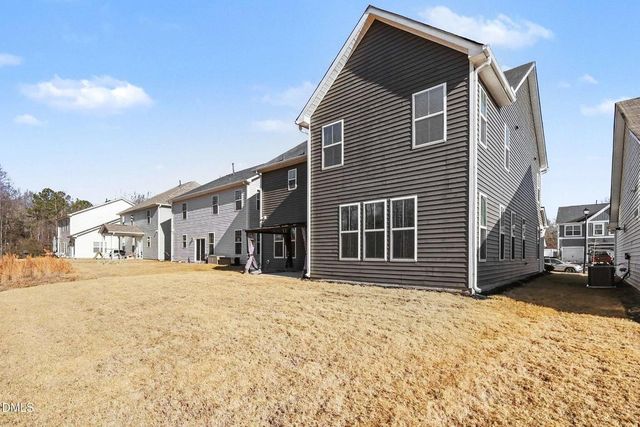 325 Buckhorn Branch Park, Clayton, NC 27520