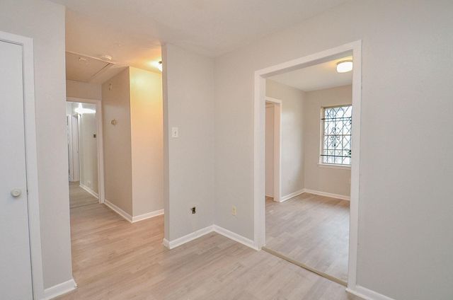 5243 Greylog Drive, Houston, TX 77048