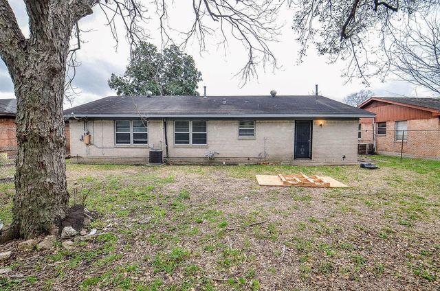 5243 Greylog Drive, Houston, TX 77048