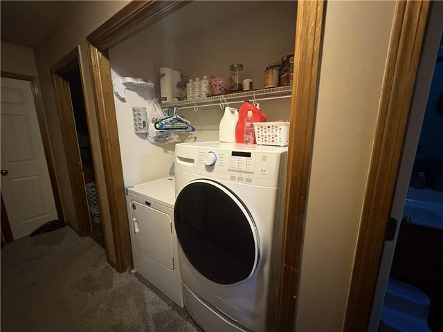 7933 N WYOMING Court, Kansas City, MO 64118