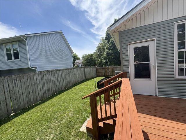 7933 N WYOMING Court, Kansas City, MO 64118