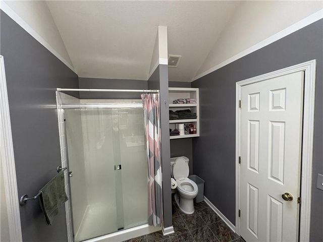 7933 N WYOMING Court, Kansas City, MO 64118