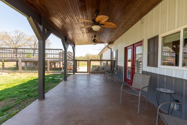 202 Rocky Dr, Dickson, TN 37055