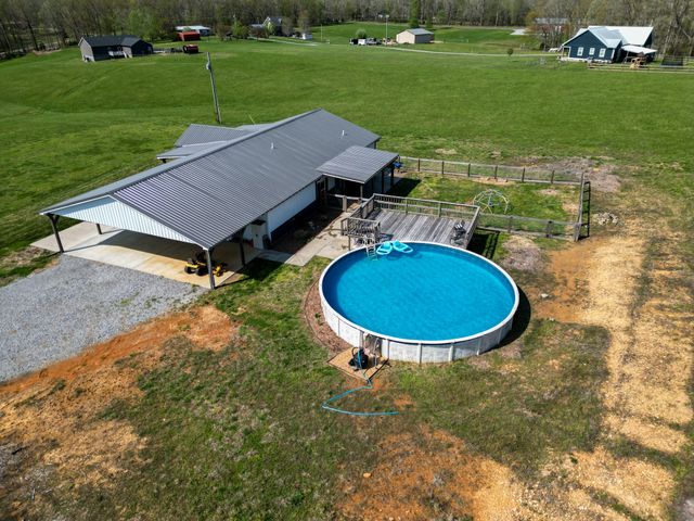 202 Rocky Dr, Dickson, TN 37055