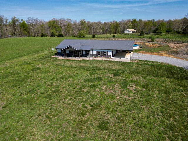 202 Rocky Dr, Dickson, TN 37055