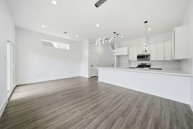 1013 Ellington Street, Houston, TX 77088