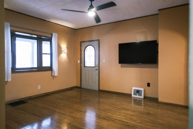 14 Cole Street, Quincy, MI 49082