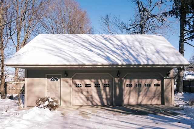 14 Cole Street, Quincy, MI 49082