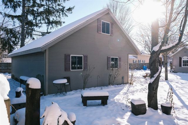 14 Cole Street, Quincy, MI 49082