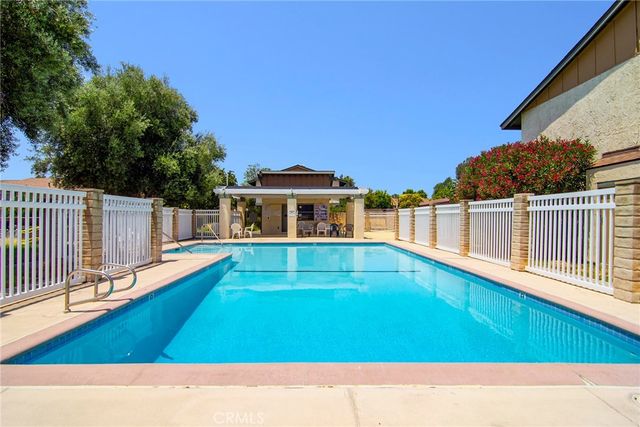 18931 Kittridge Street 73, Reseda, CA 91335