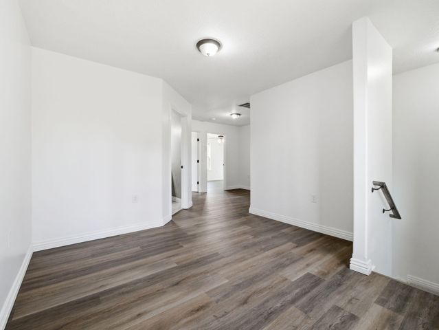 1436 S Pickwick Avenue, Springfield, MO 65804