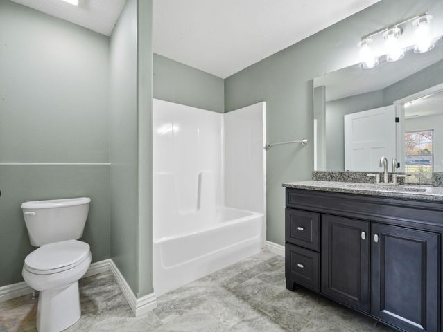 1436 S Pickwick Avenue, Springfield, MO 65804