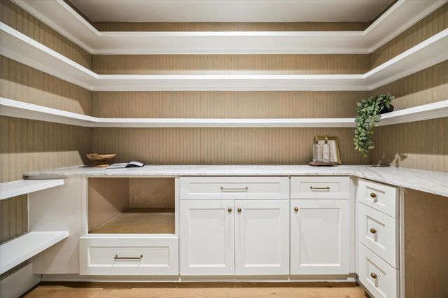 6227 Grovewood Lane, Houston, TX 77008