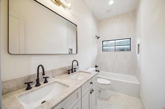 6227 Grovewood Lane, Houston, TX 77008