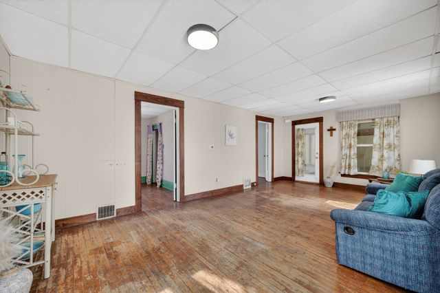 2342 Amherst Street, Des Moines, IA 50313