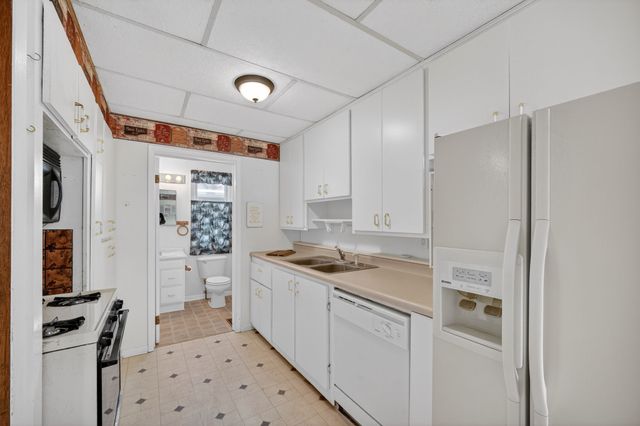 2342 Amherst Street, Des Moines, IA 50313