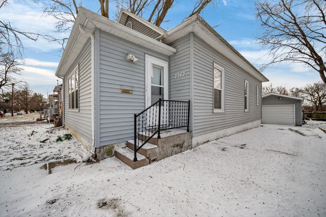 2342 Amherst Street, Des Moines, IA 50313