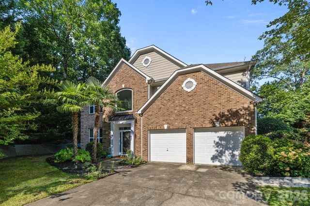 13934 Kings Carriage Lane, Charlotte, NC 28278