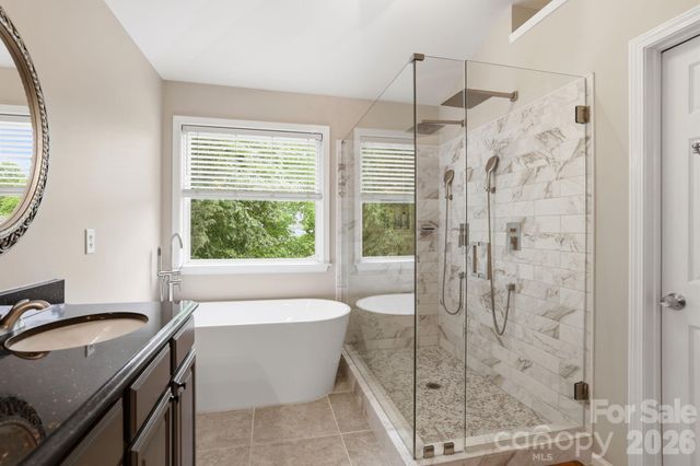 13934 Kings Carriage Lane, Charlotte, NC 28278