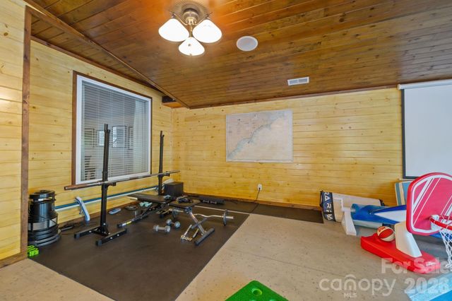 13934 Kings Carriage Lane, Charlotte, NC 28278