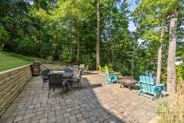 13934 Kings Carriage Lane, Charlotte, NC 28278
