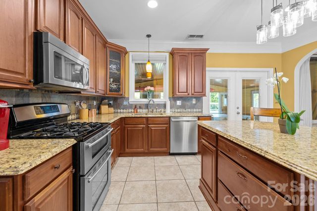 13934 Kings Carriage Lane, Charlotte, NC 28278