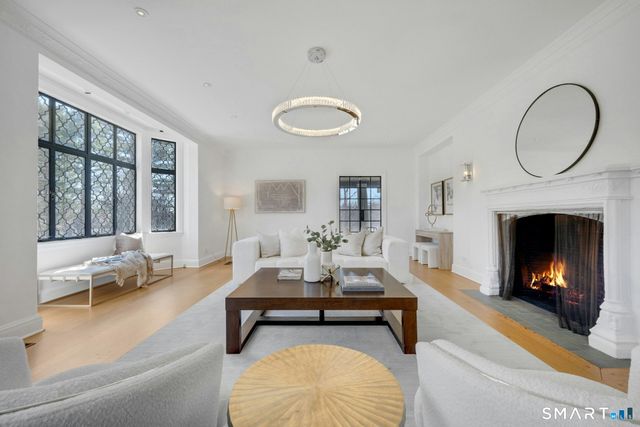 25 Wildwood Road, Stamford, CT 06903