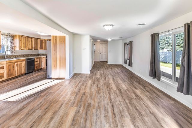 113 Wells Street, Houghton Lake, MI 48629