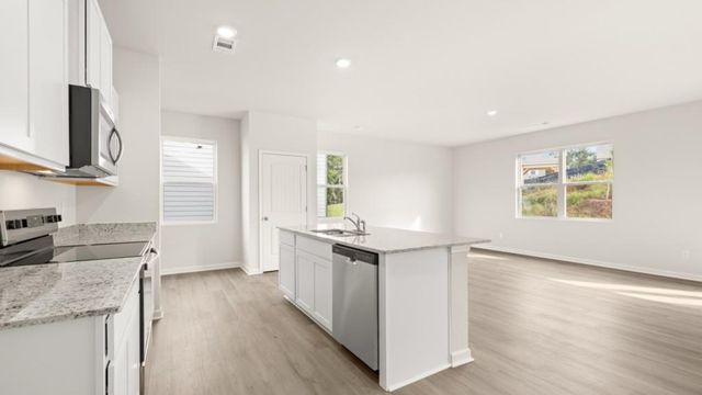 4410 Manor Hill Drive, Union City, GA 30291
