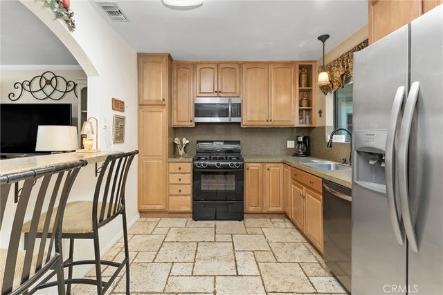 1218 Zanjero Court, Mentone, CA 92359